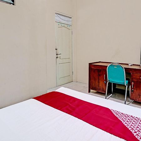Hotel Oyo 91572 Kost Esklusif Barokah Pasuruan Esterno foto