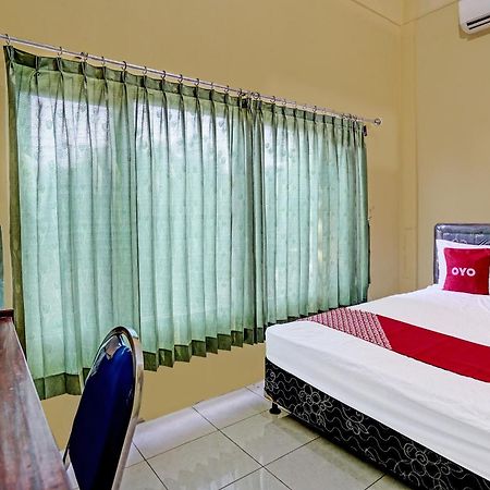 Hotel Oyo 91572 Kost Esklusif Barokah Pasuruan Esterno foto